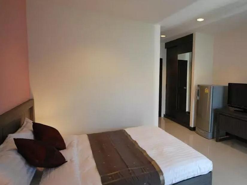 Aparthotel Baan Mina Bangkok Zewnętrze zdjęcie