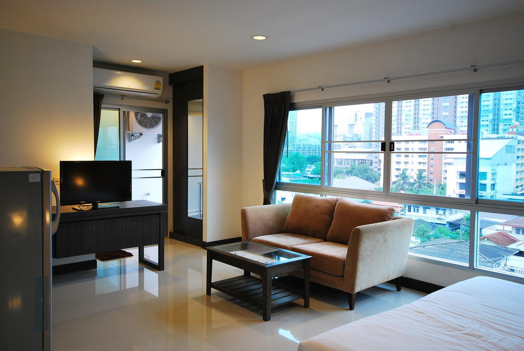 Aparthotel Baan Mina Bangkok Zewnętrze zdjęcie
