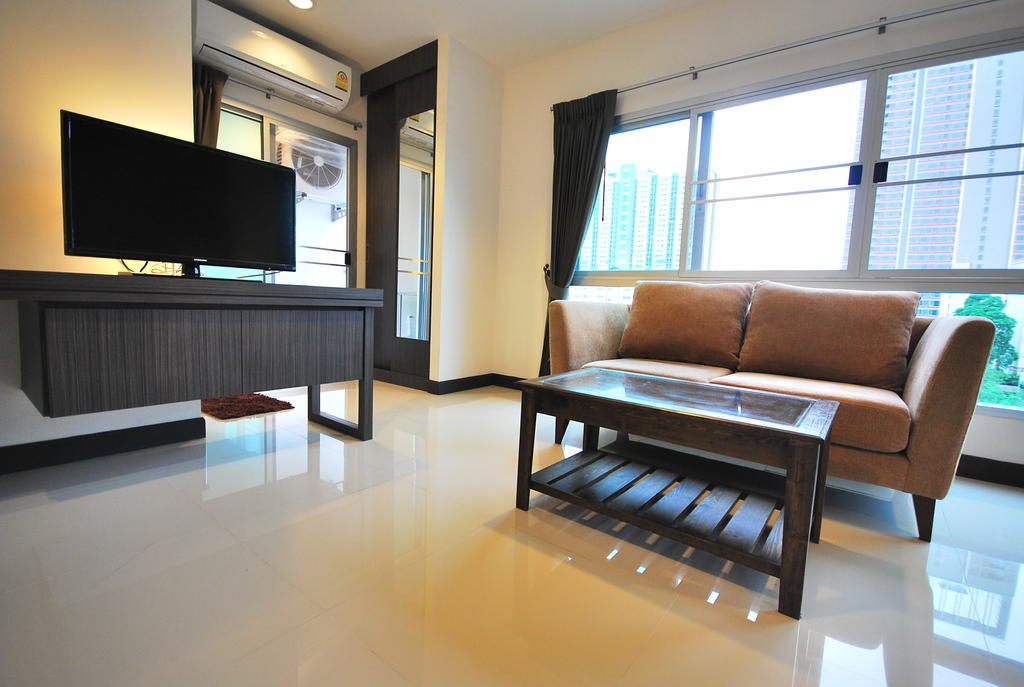 Aparthotel Baan Mina Bangkok Zewnętrze zdjęcie