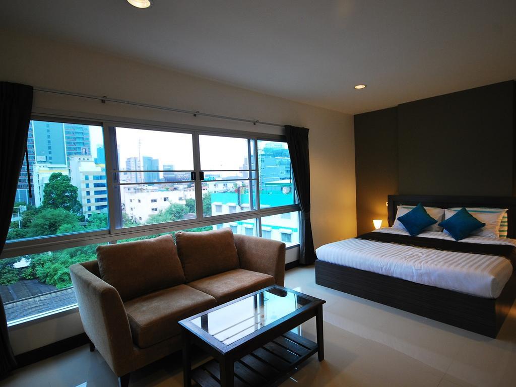Aparthotel Baan Mina Bangkok Zewnętrze zdjęcie